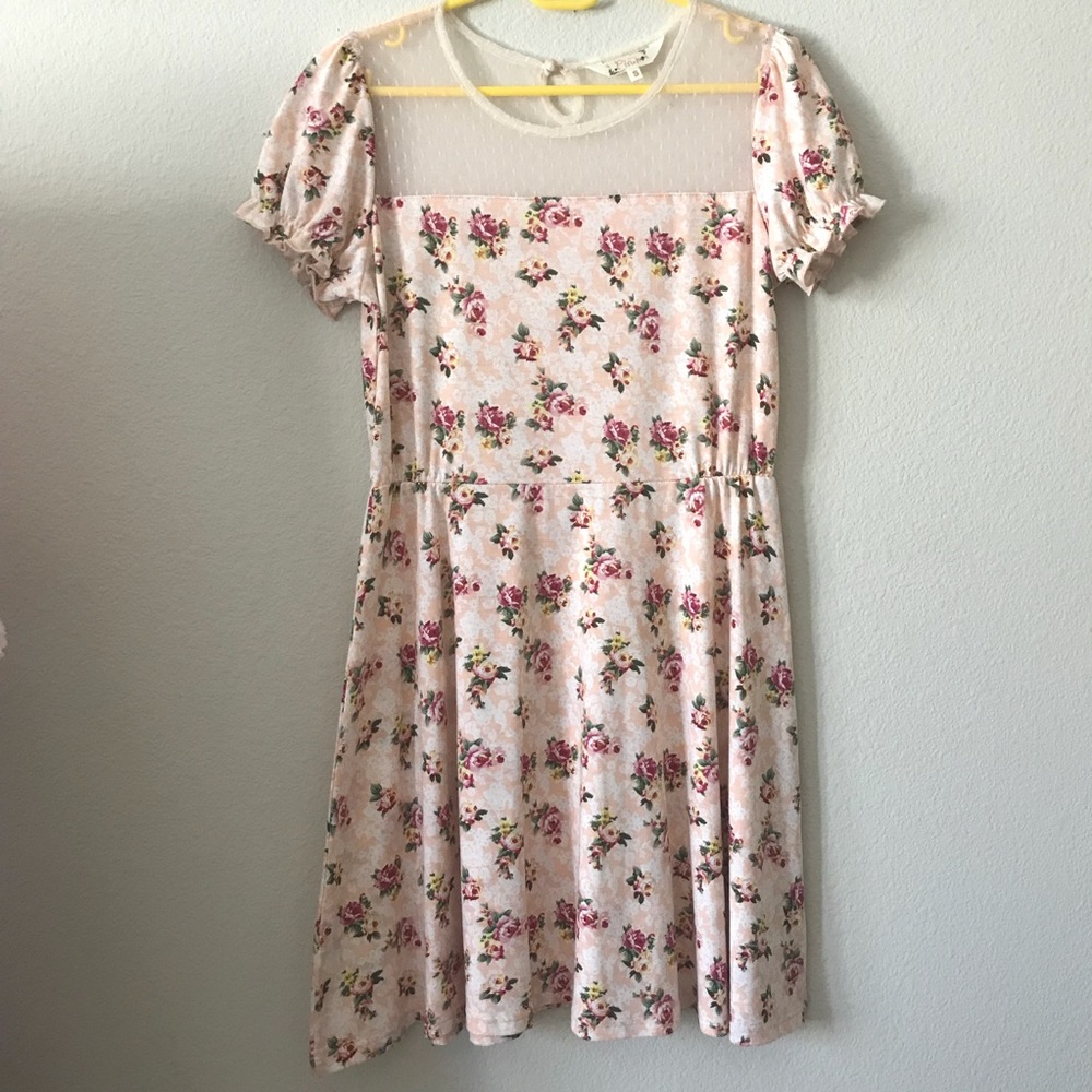 floral vintage dress 🌸